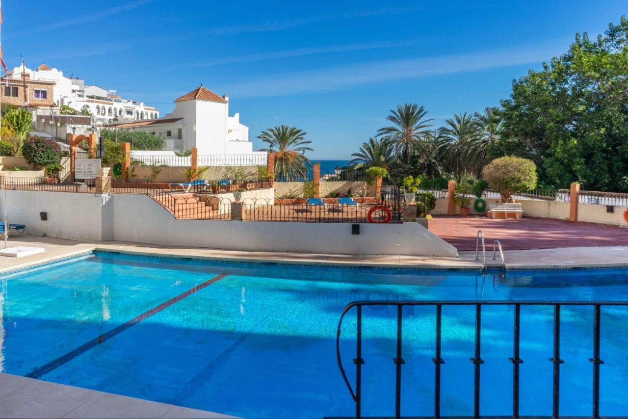 Shoreline Apartment In Fuengirola By Costarentals - Ref 88 Exterior photo